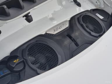 911 (992)