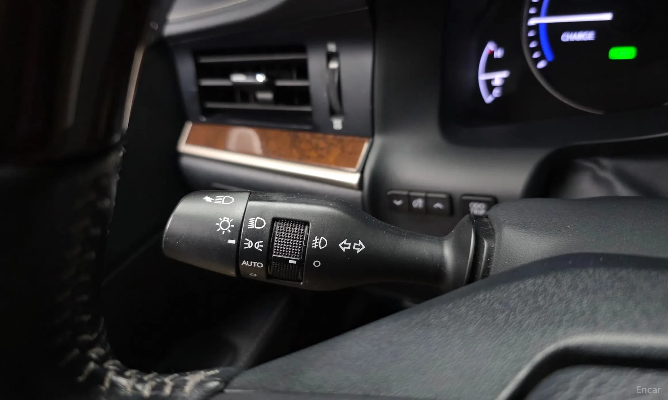 New ES300h