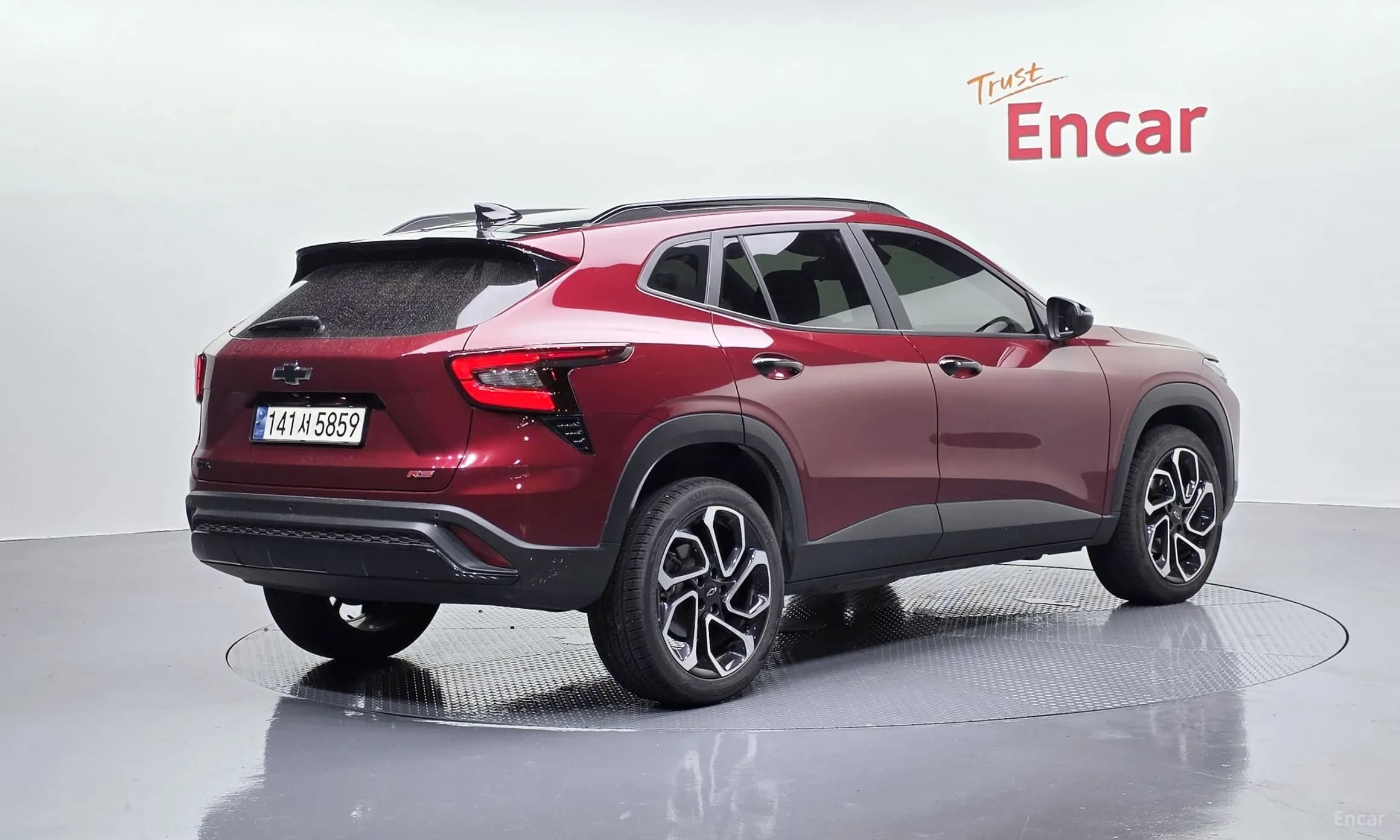 Trax Crossover