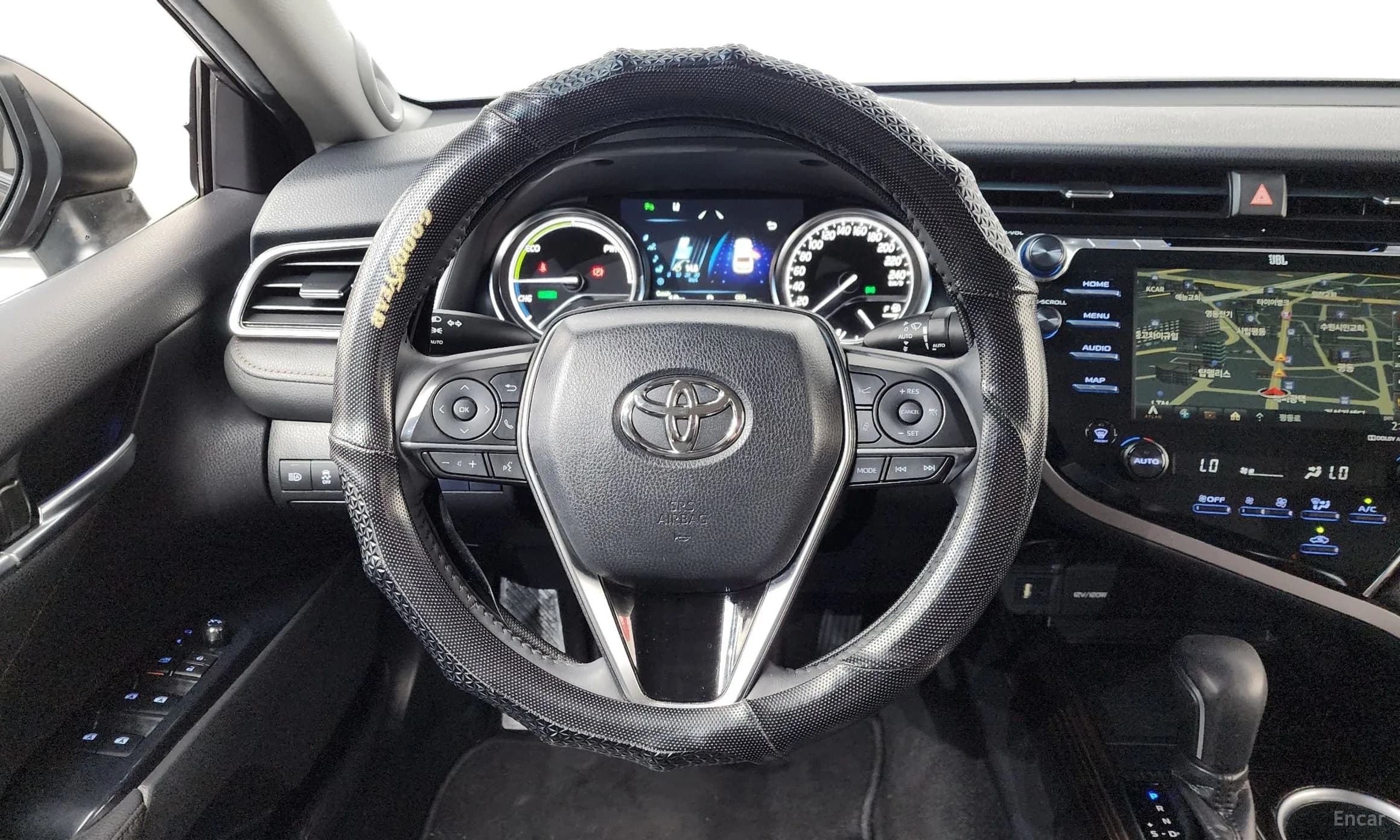 Camry (XV70)