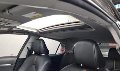 Camry (XV70)