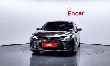 Camry (XV70)