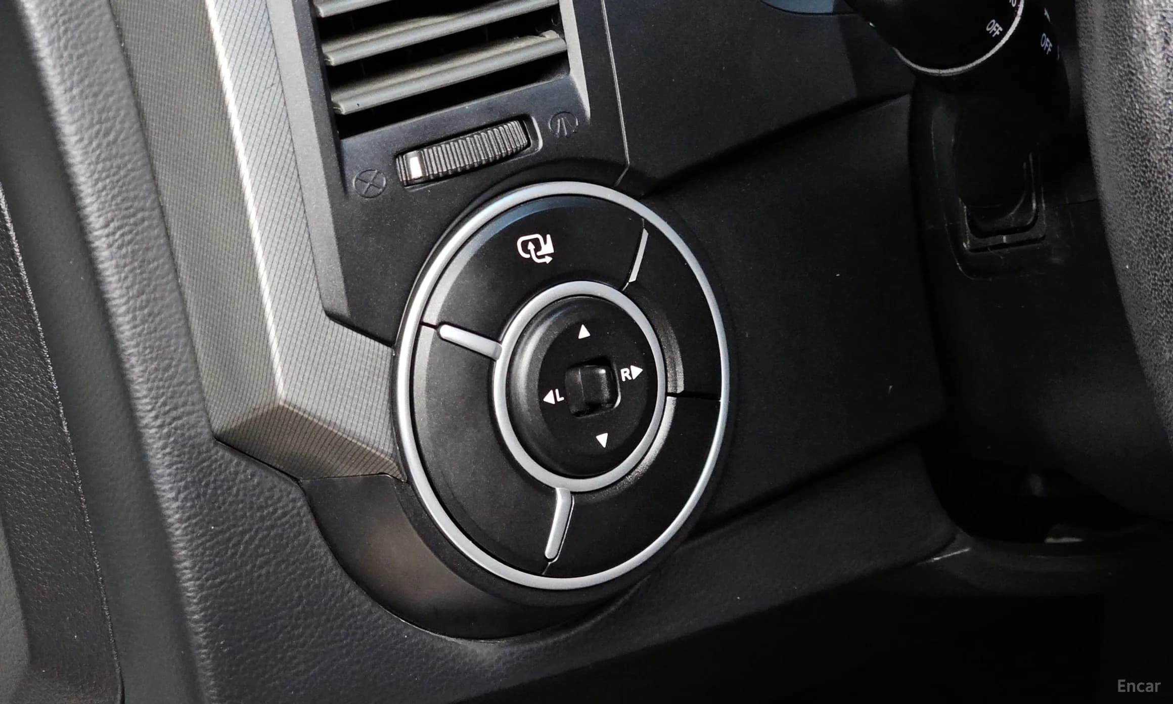 Korando Sports