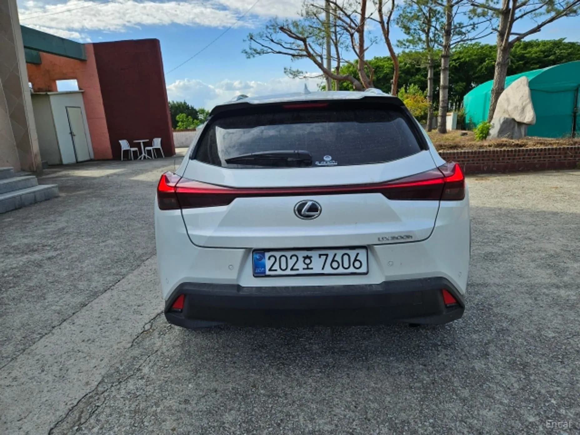UX300h