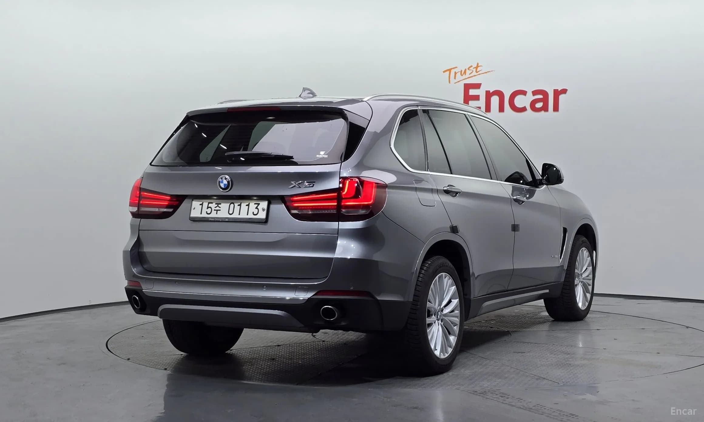 X5 (F15)