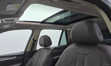 X5 (F15)