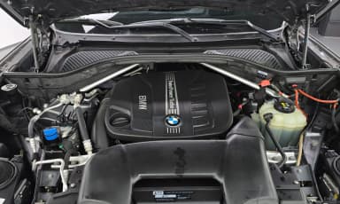 X5 (F15)