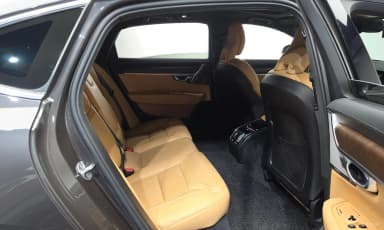 S90