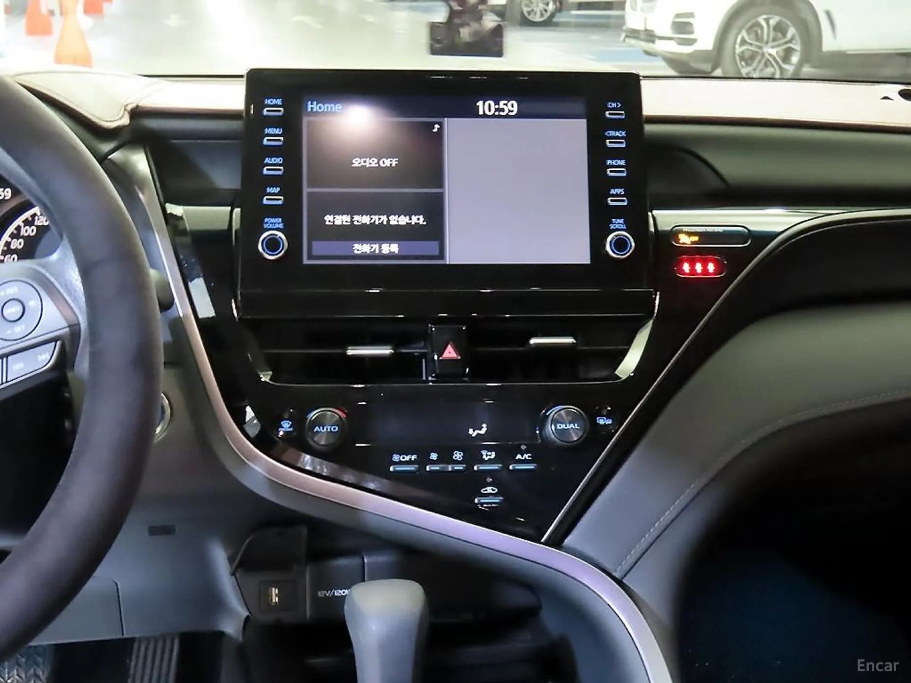 Camry (XV70)