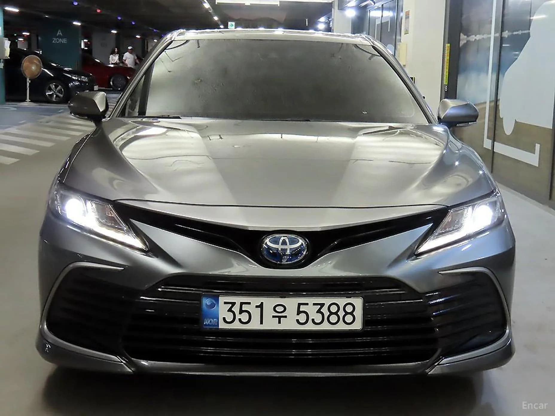 Camry (XV70)