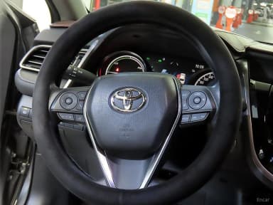 Camry (XV70)