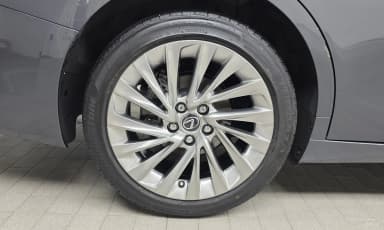ES300h 7th Generation