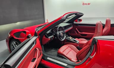911 (992)