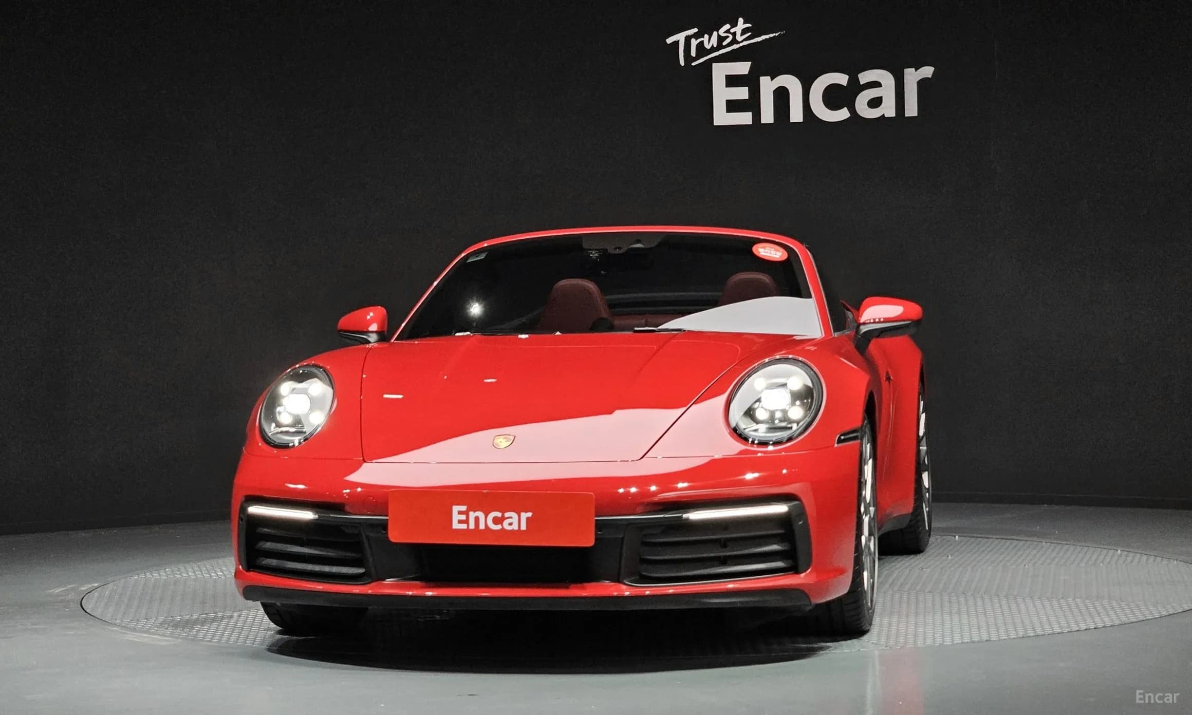 911 (992)
