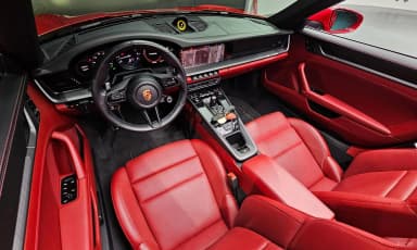 911 (992)