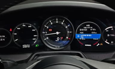 911 (992)