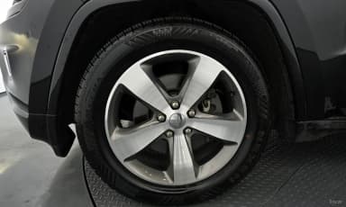 Grand Cherokee