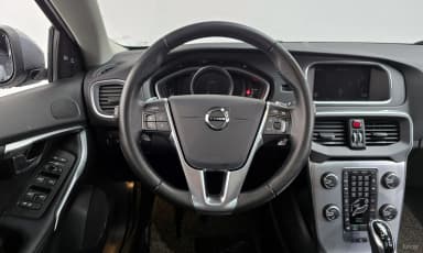 V40