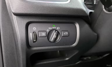 V40