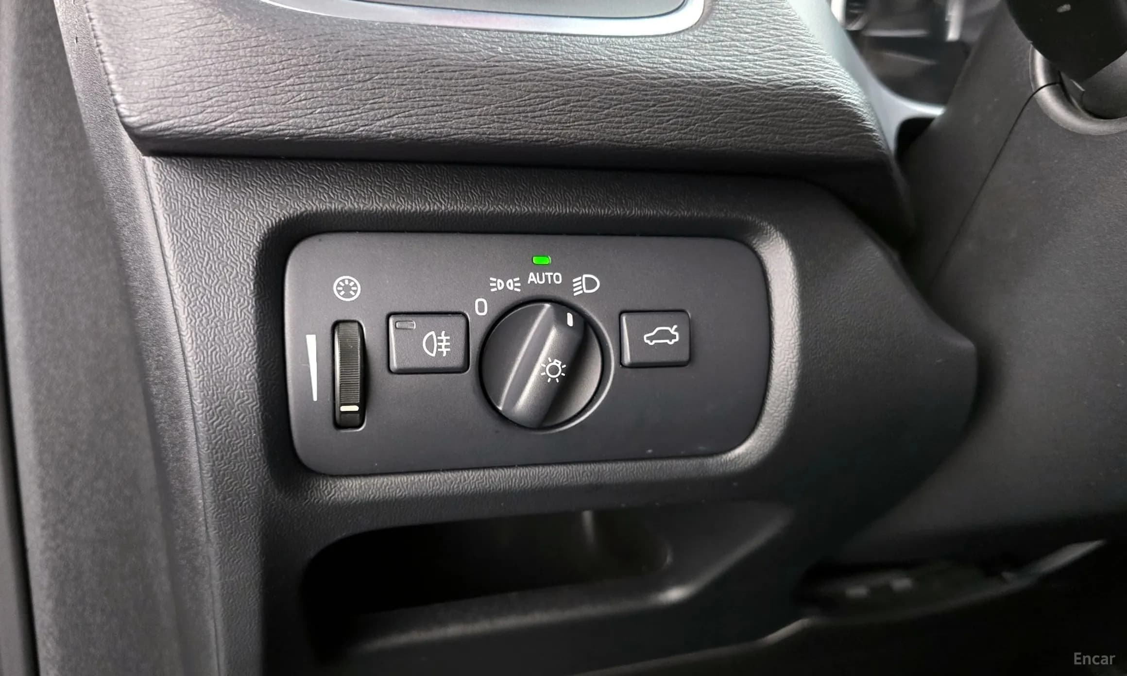 V40