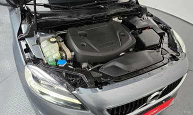 V40