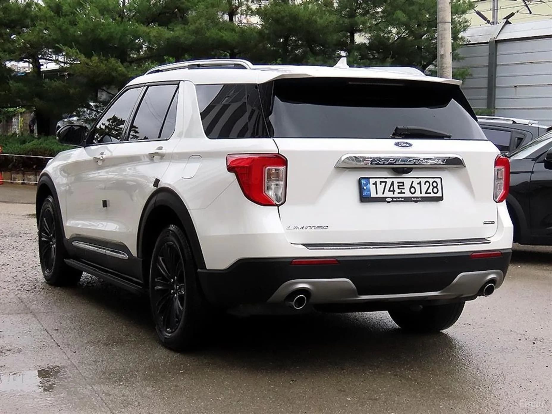 Explorer 6th Generation