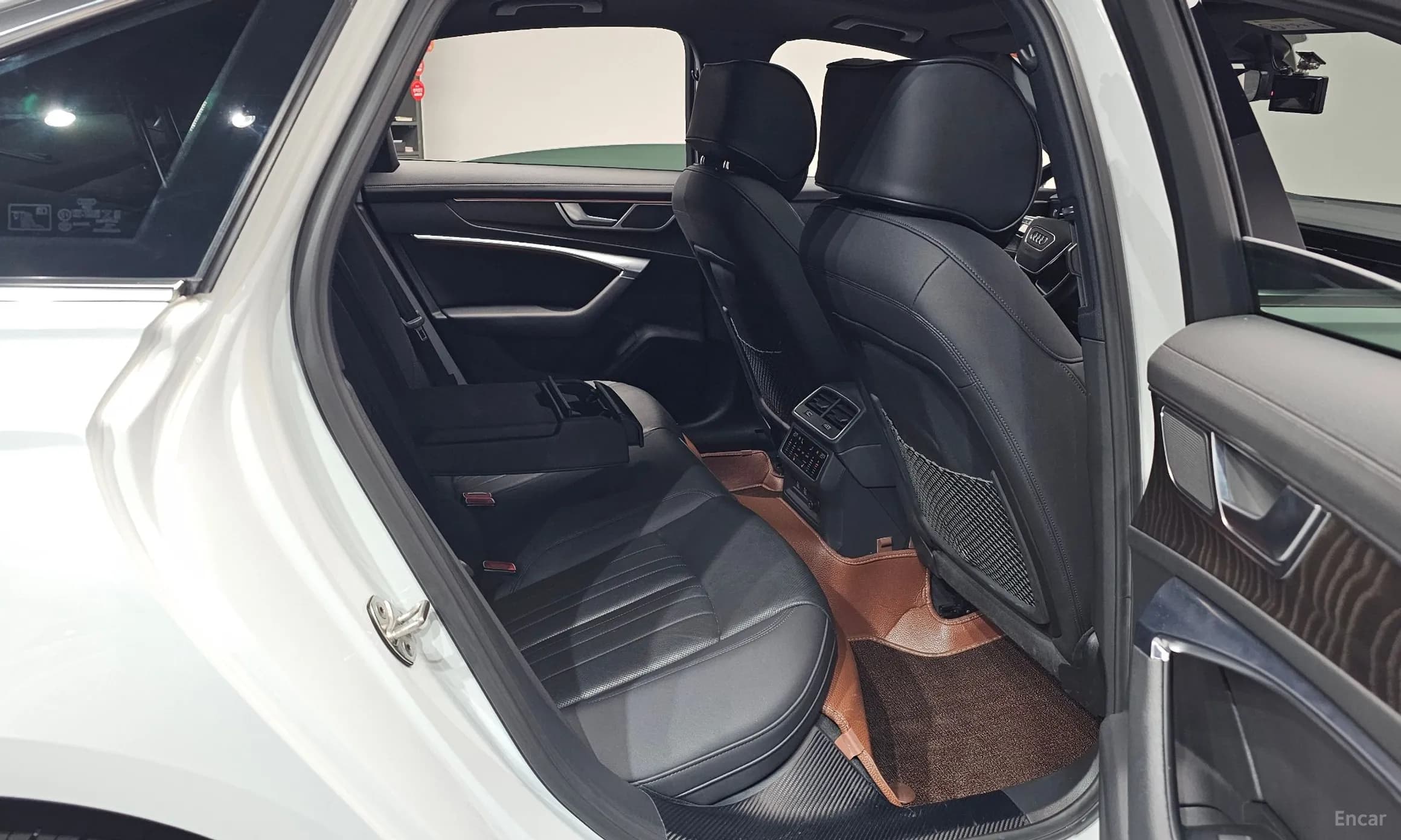 A6 (C8)