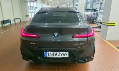 X4 (G02)