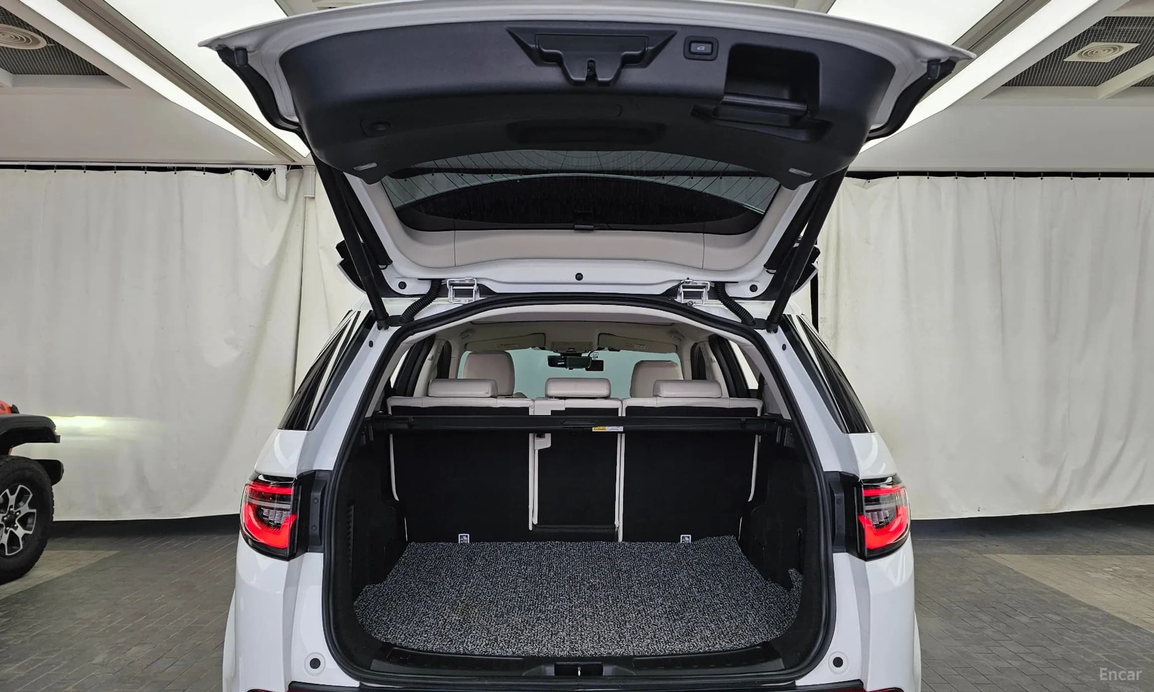 Discovery Sports