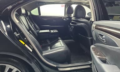 LS600hL
