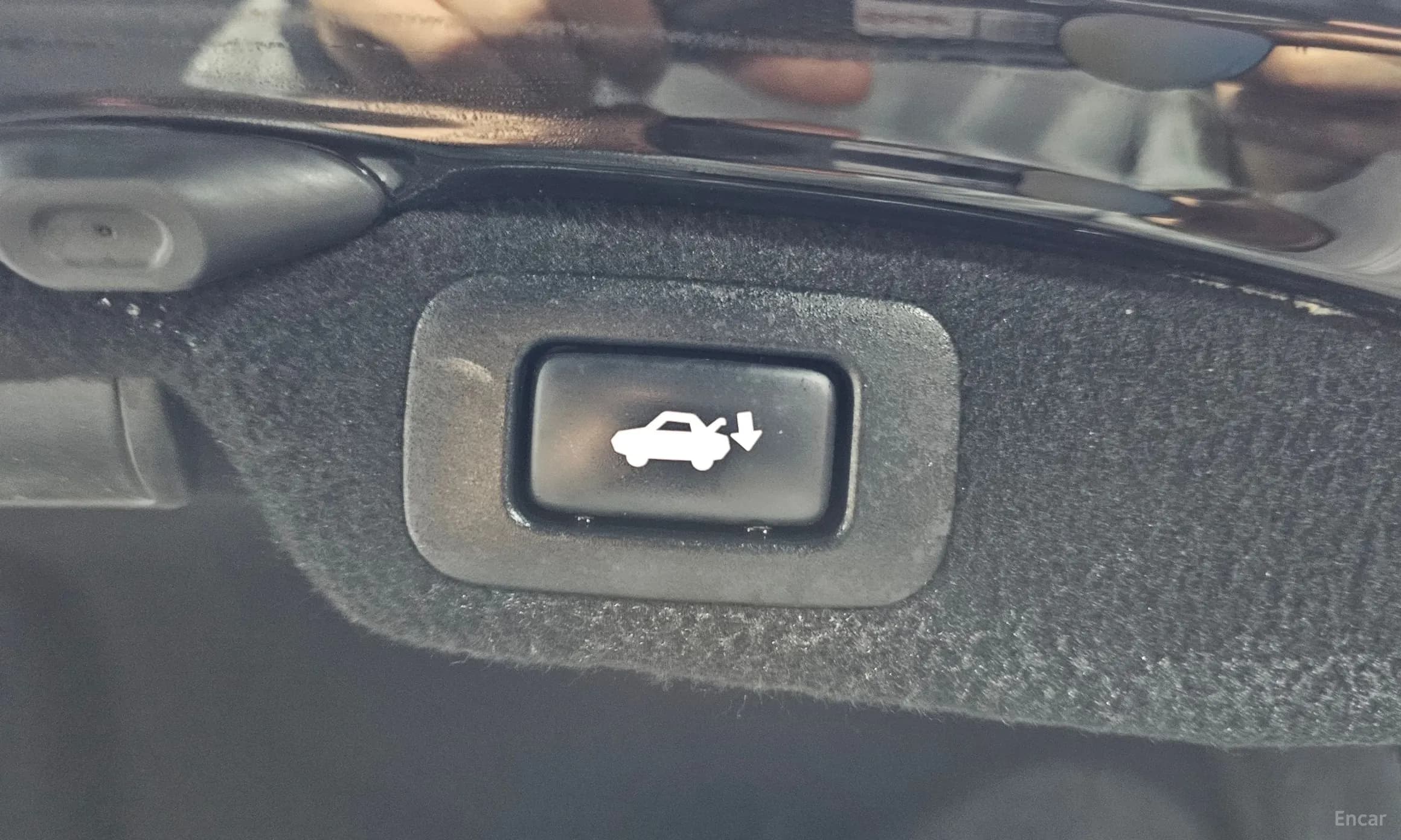 LS600hL