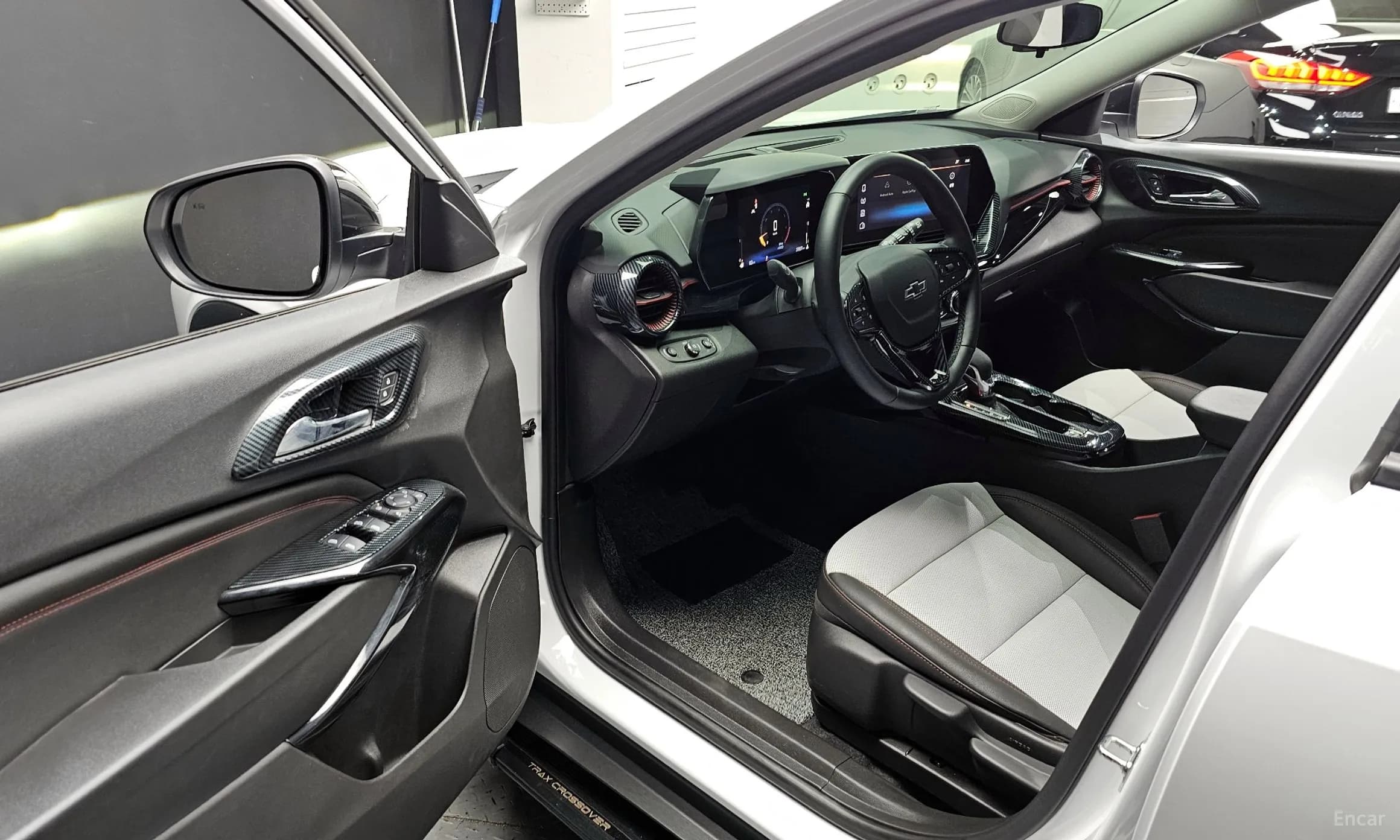 Trax Crossover
