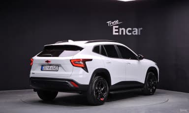 Trax Crossover