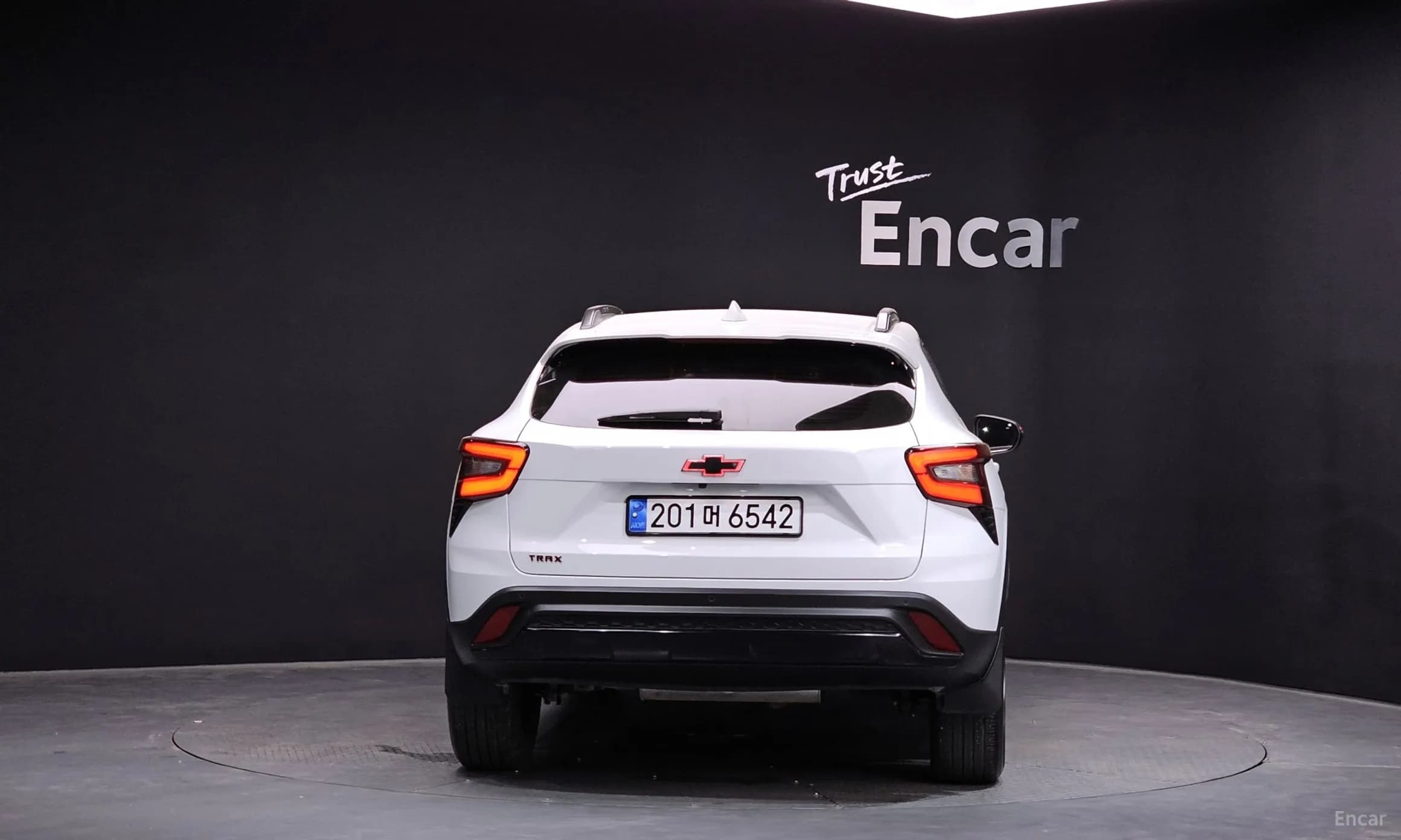 Trax Crossover