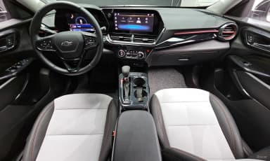 Trax Crossover