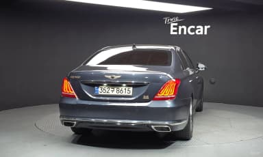 EQ900