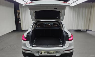 X4 (G02)