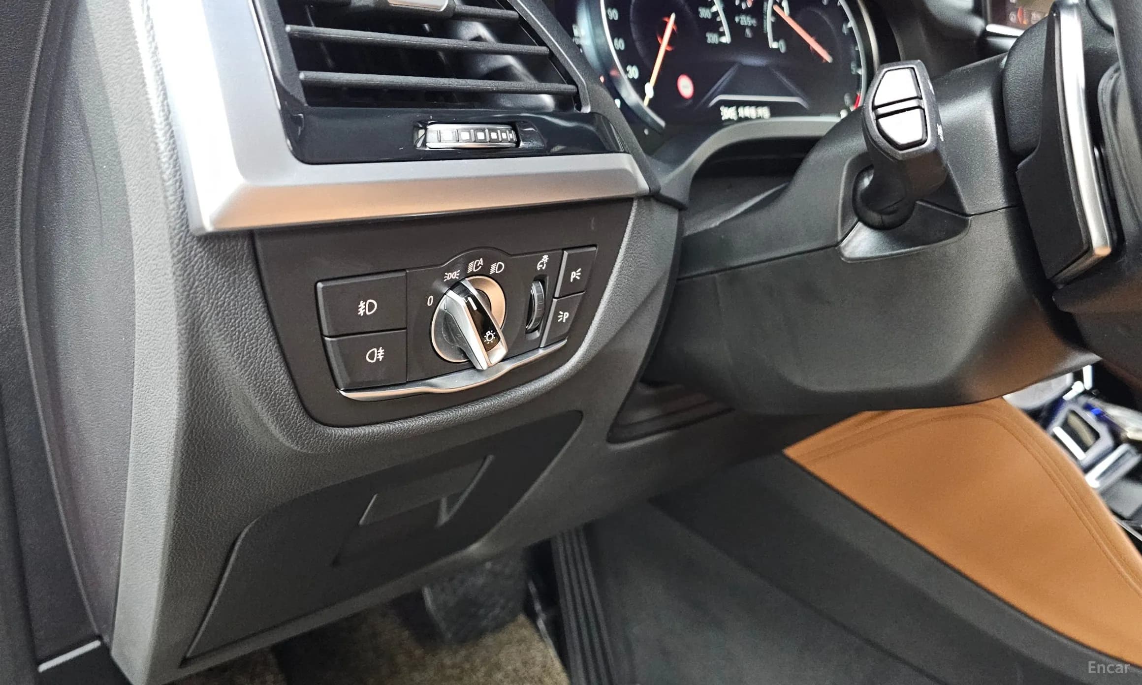 X4 (G02)