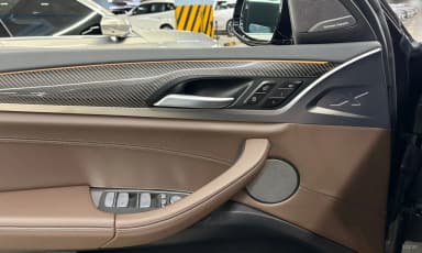 X4 (G02)