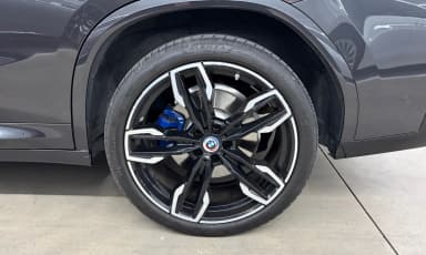 X4 (G02)