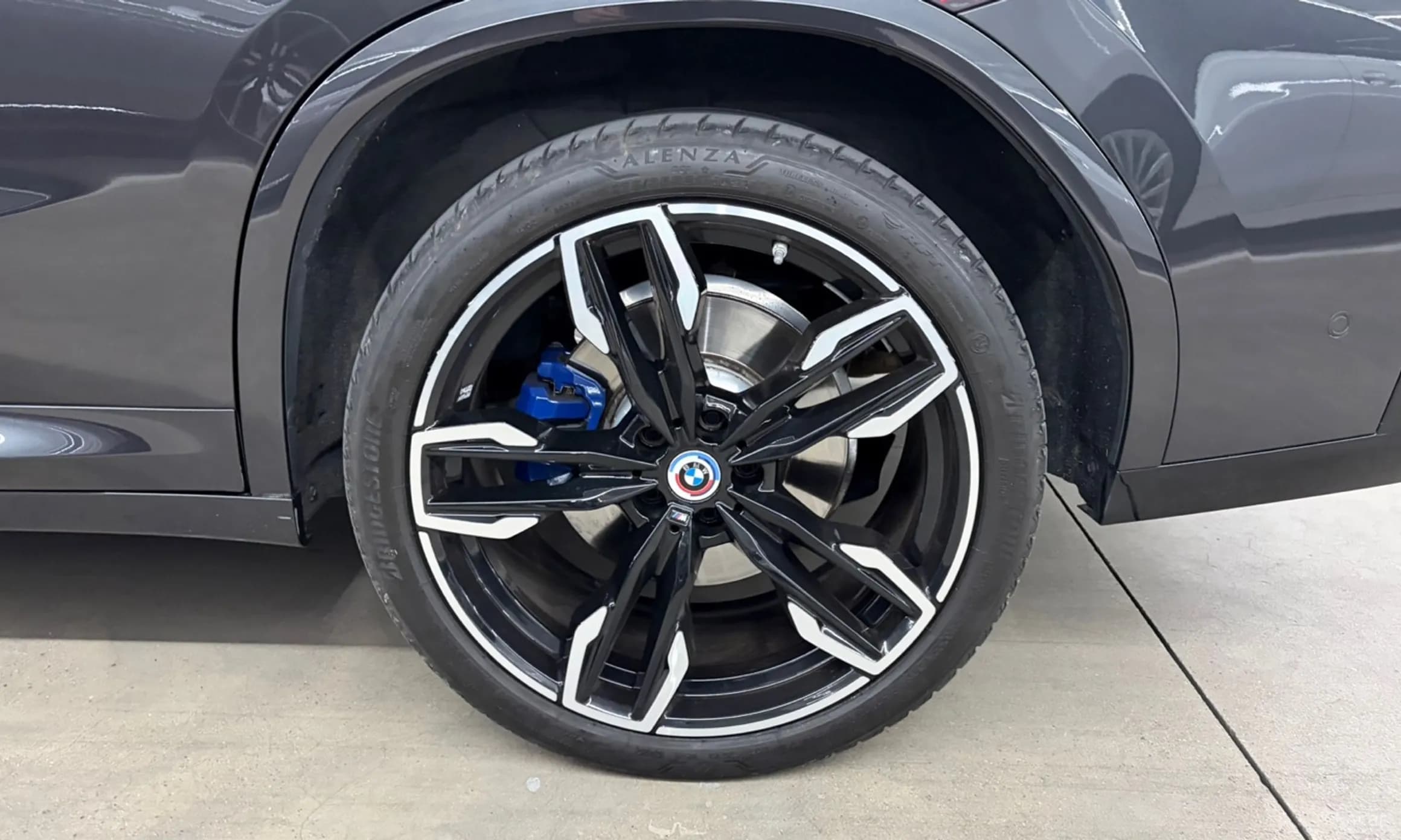 X4 (G02)