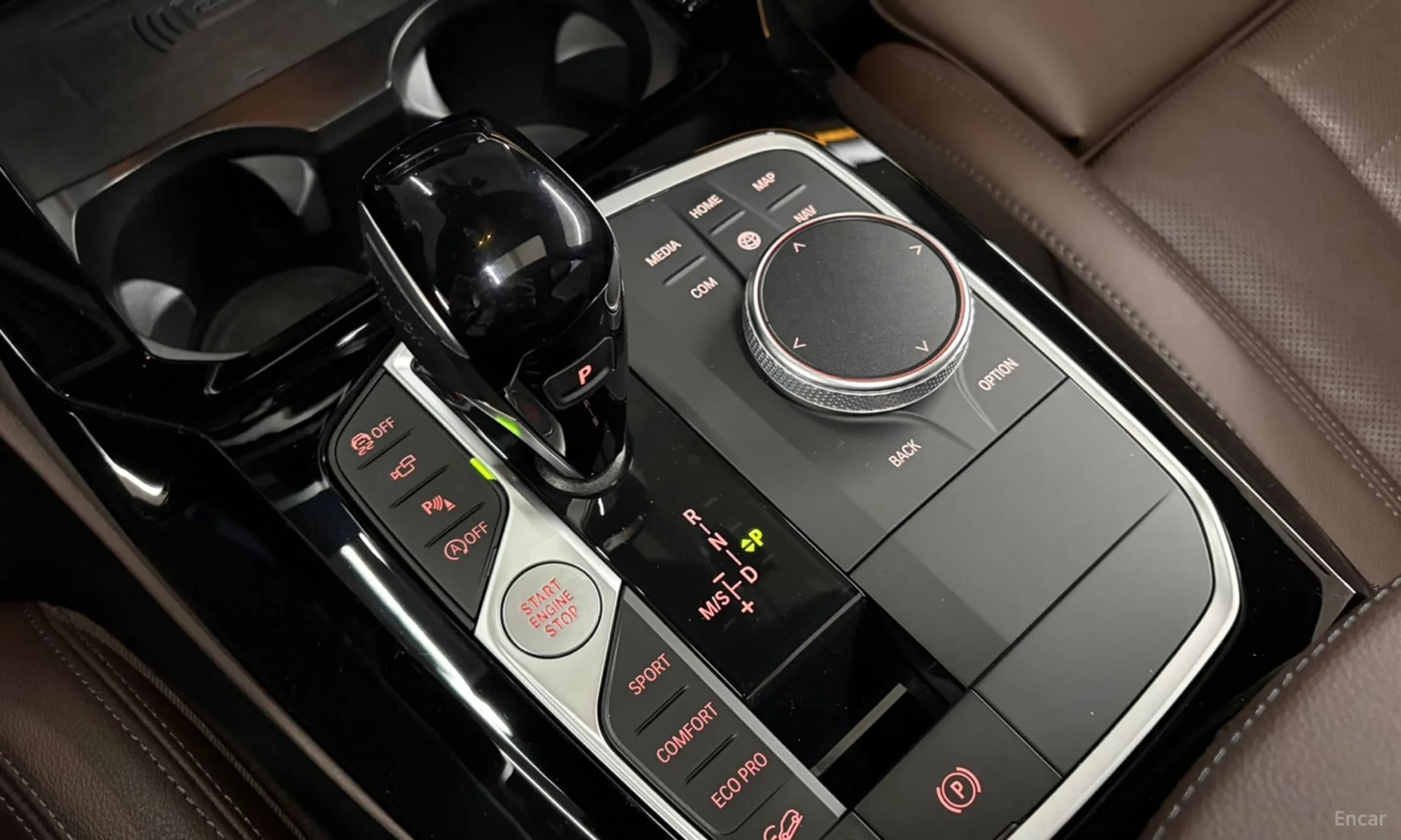 X4 (G02)