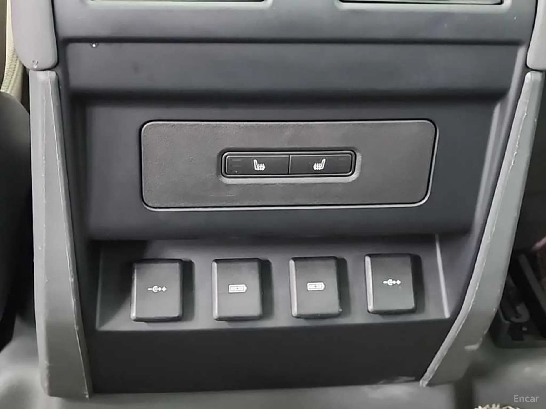 Defender (L663)