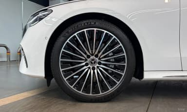 E-Class W214