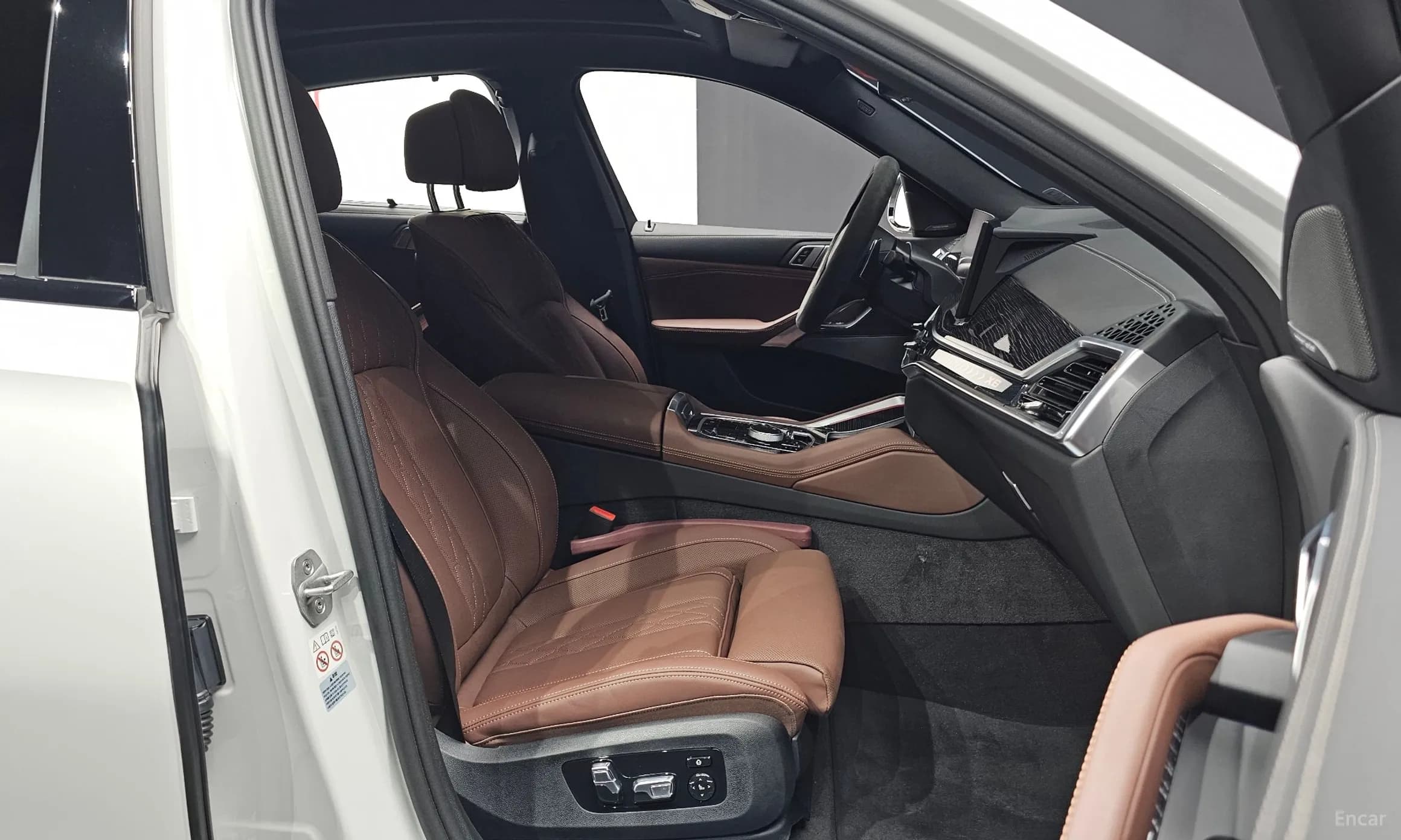 X6 (G06)