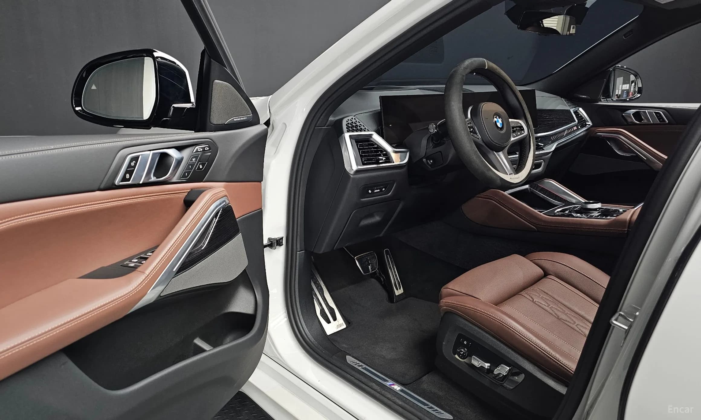 X6 (G06)
