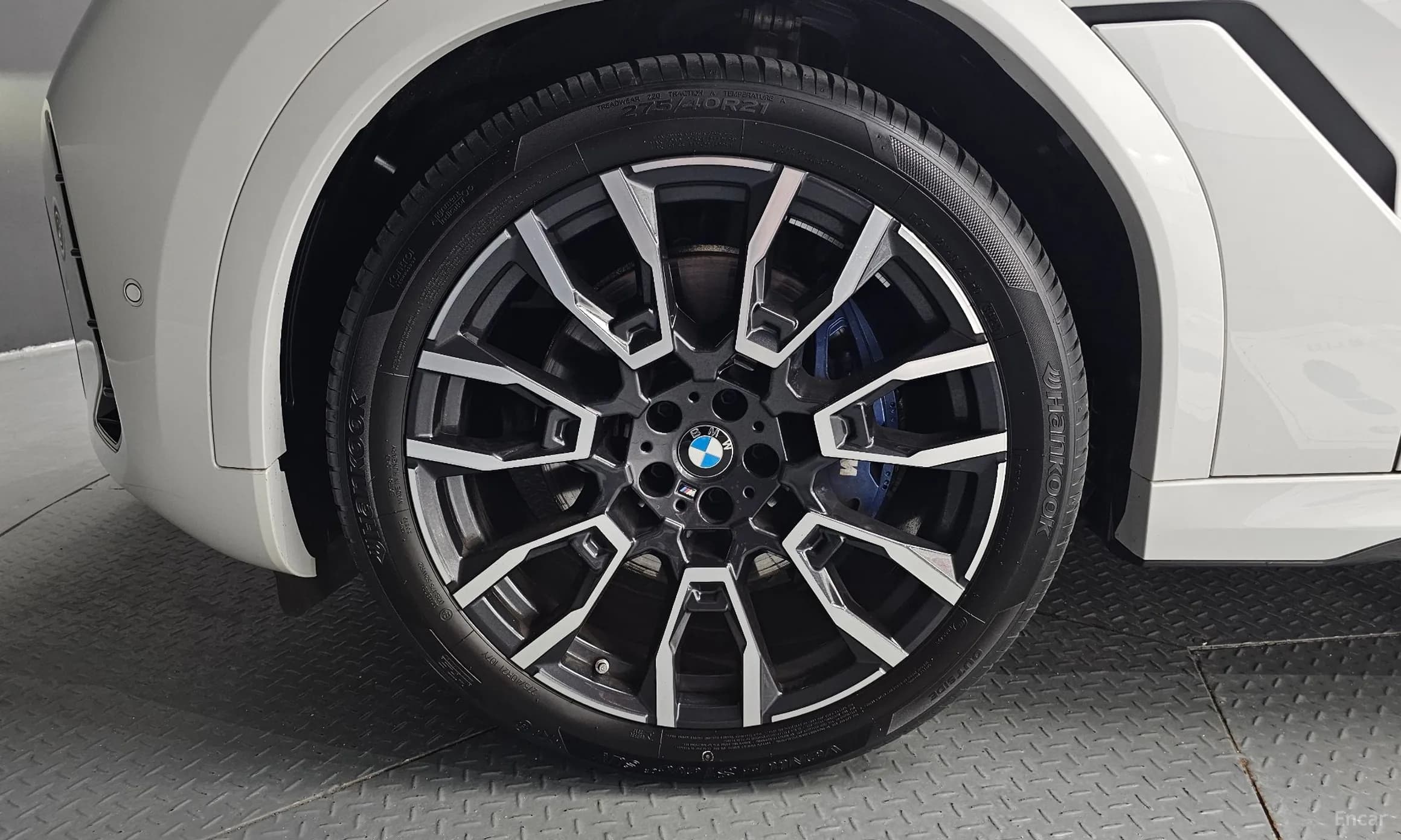 X6 (G06)