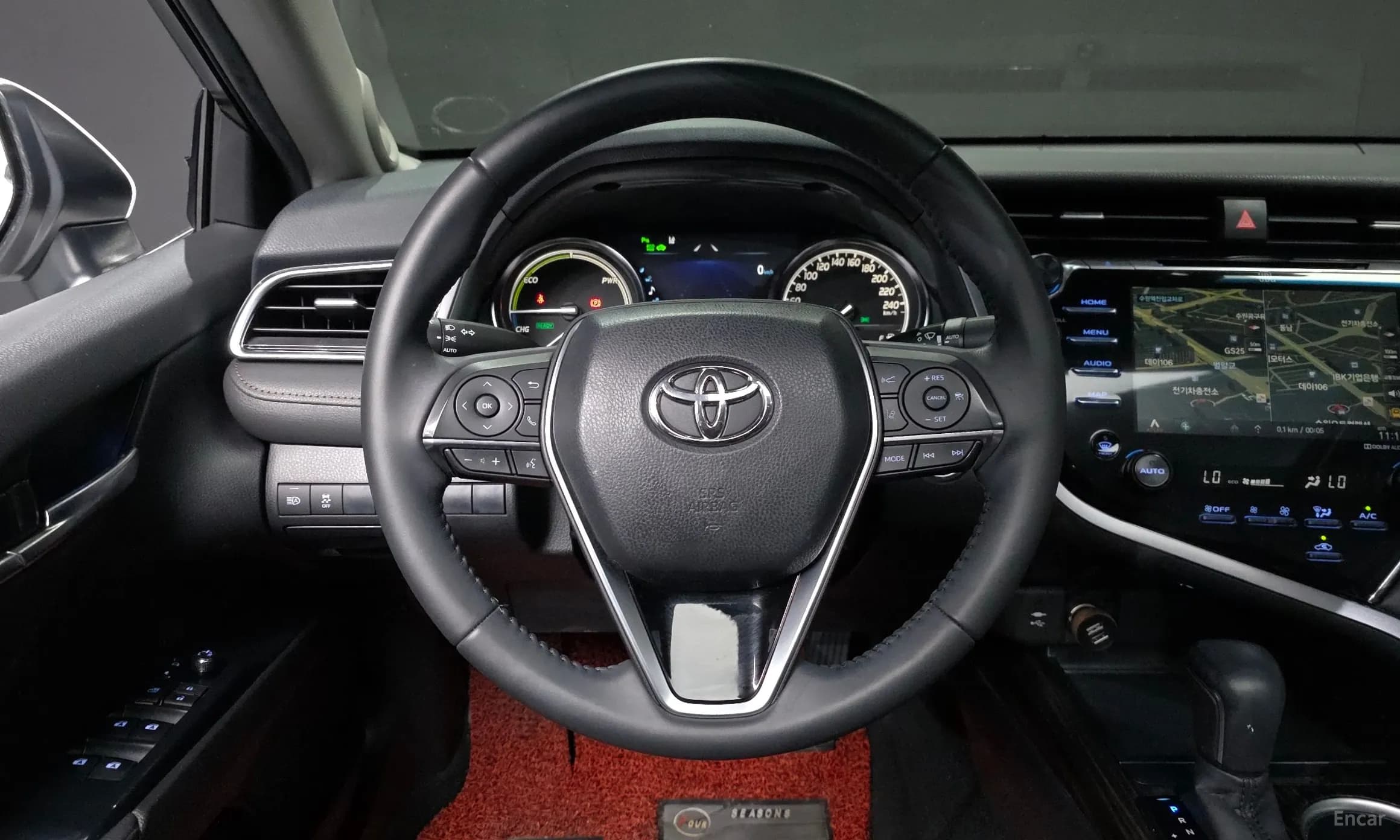 Camry (XV70)