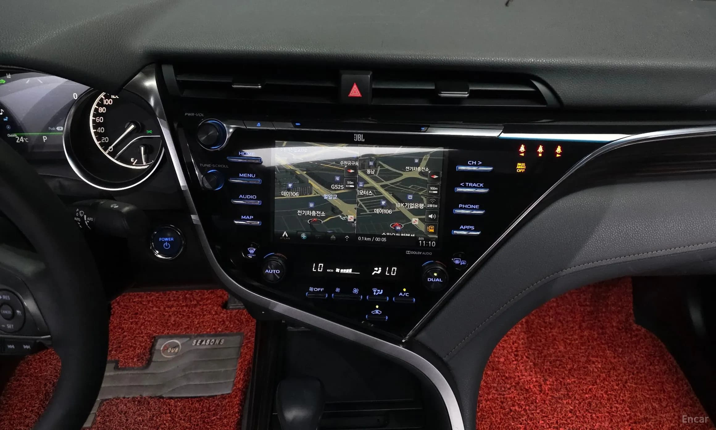 Camry (XV70)
