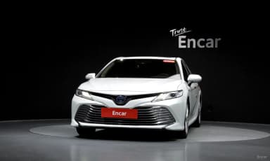 Camry (XV70)
